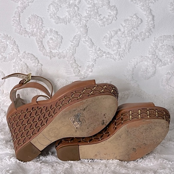 MICHAEL KORS • TAN & GOLD STUDDED WEDGES • EUC - Picture 5 of 5